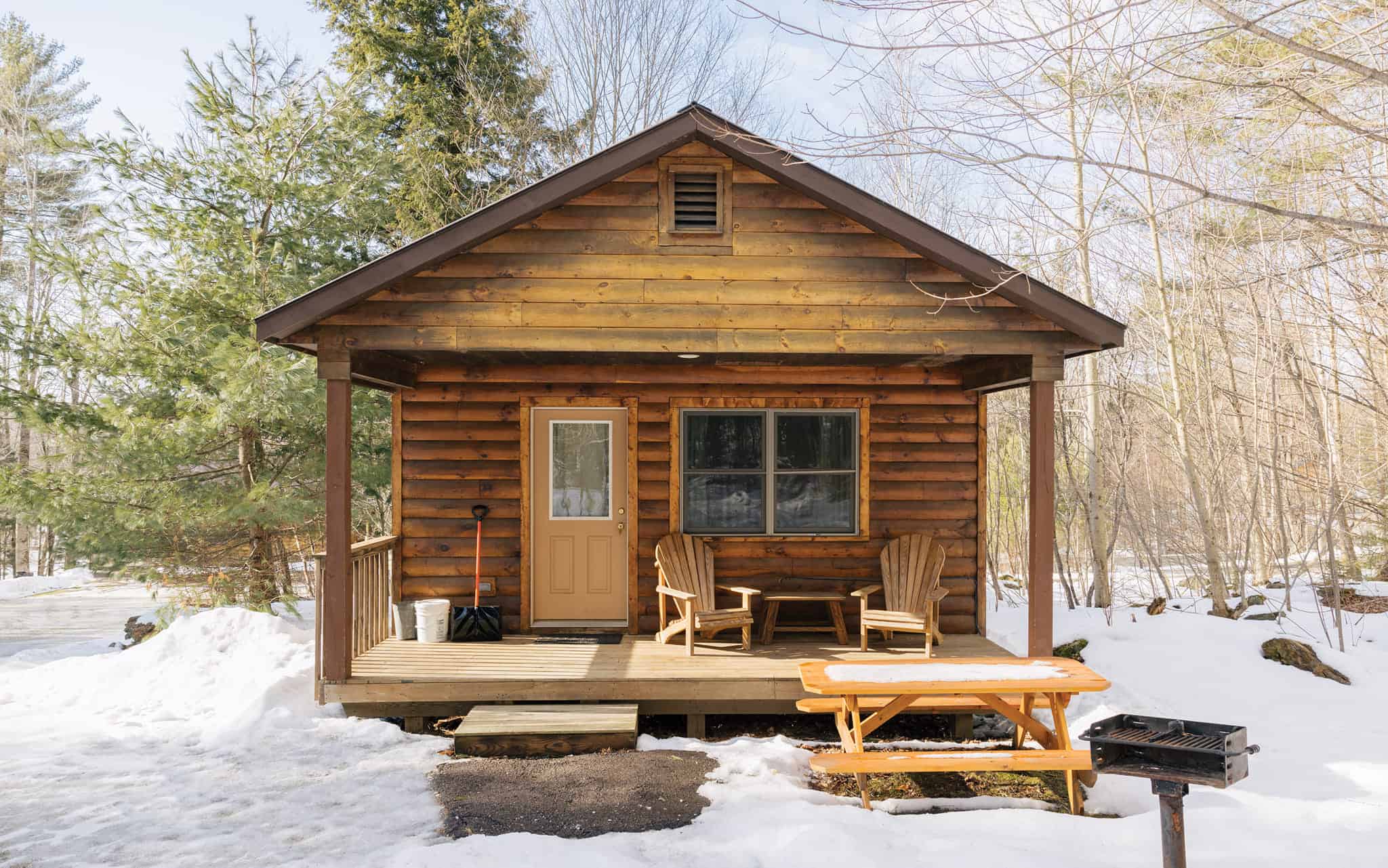 Sterling Ridge Resort Log Cabin Exterior in the Snow