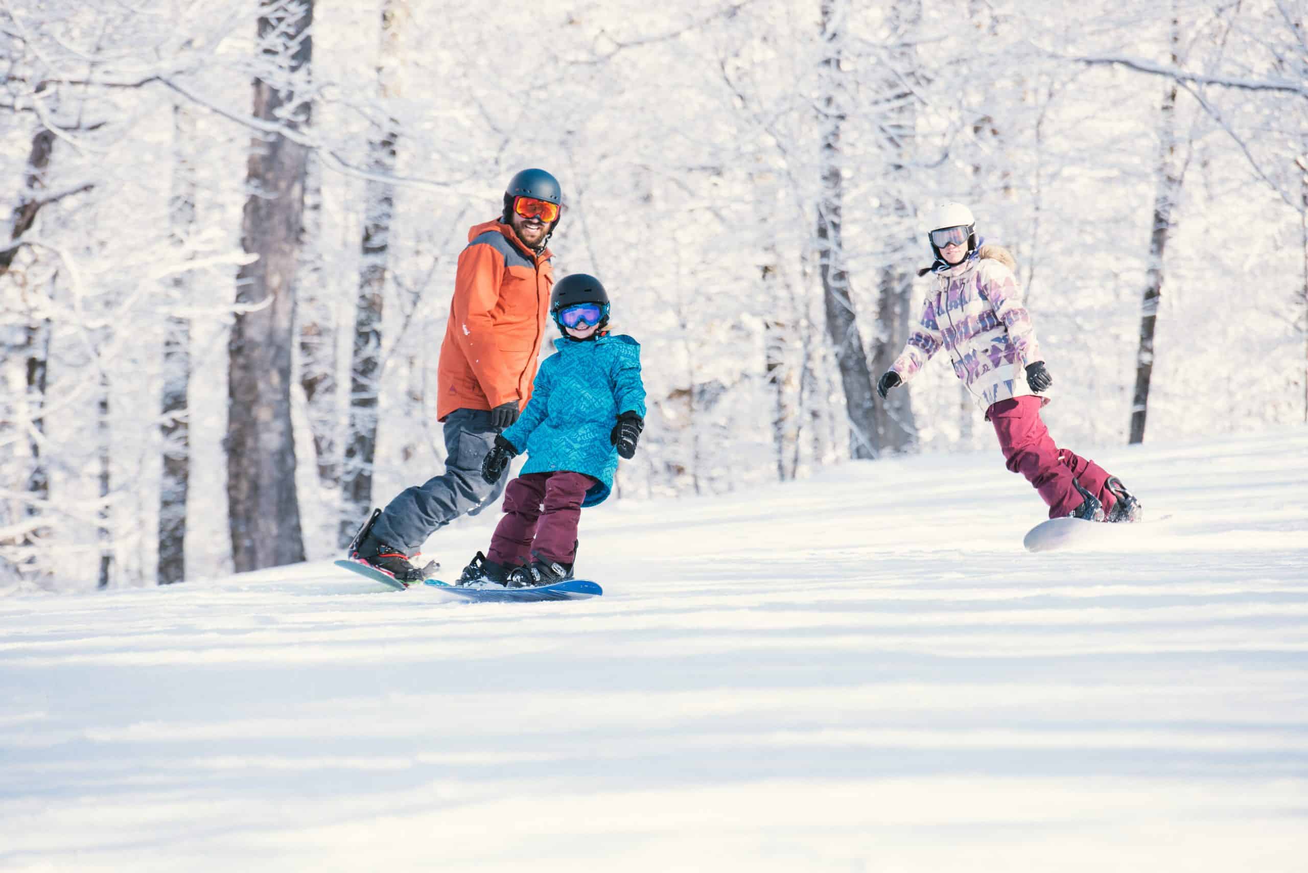 Smugglers Notch Resort - Winter Family Snowboarding