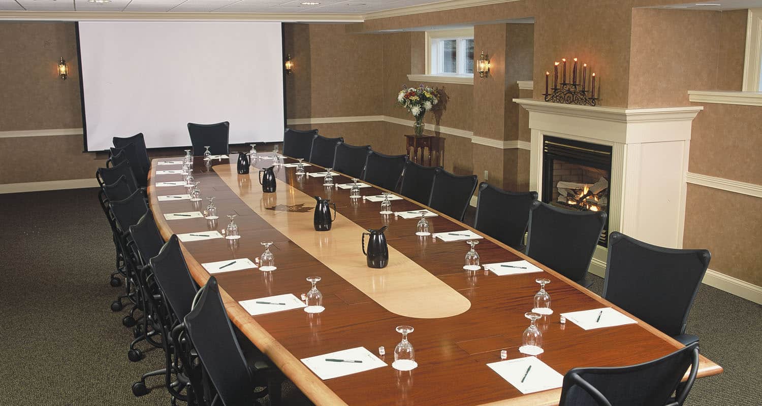 Stoweflake - Meeting Room with Conference Table