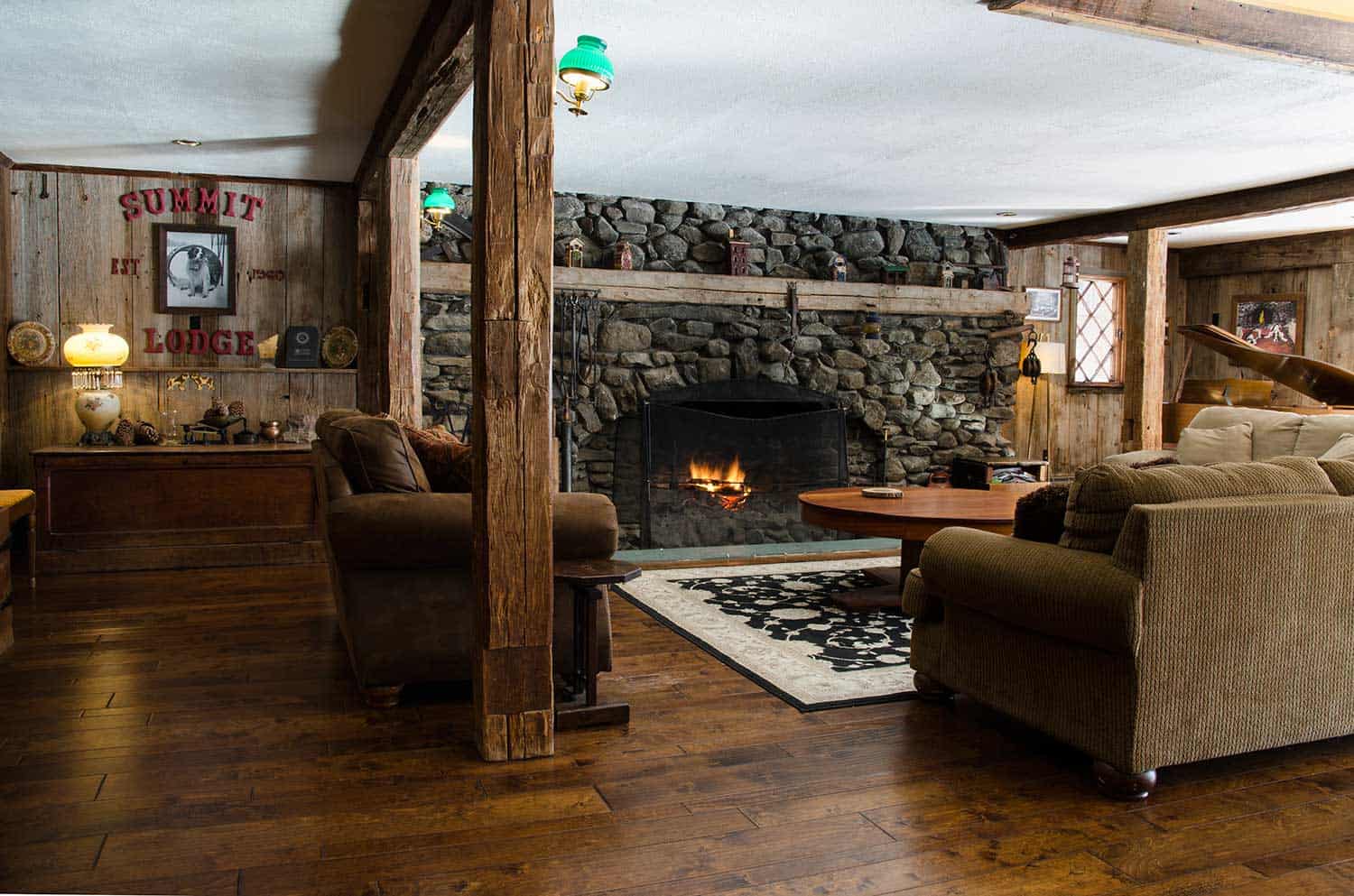 Summit Lodge - Common Area with Fireplace