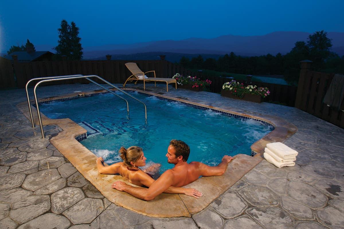 Trapp Family Lodge - Outdoor Hot Tub