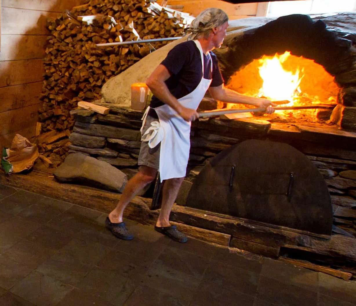 American Flatbread - Waitsfield Hearth - Chef with Wood Fired Stove