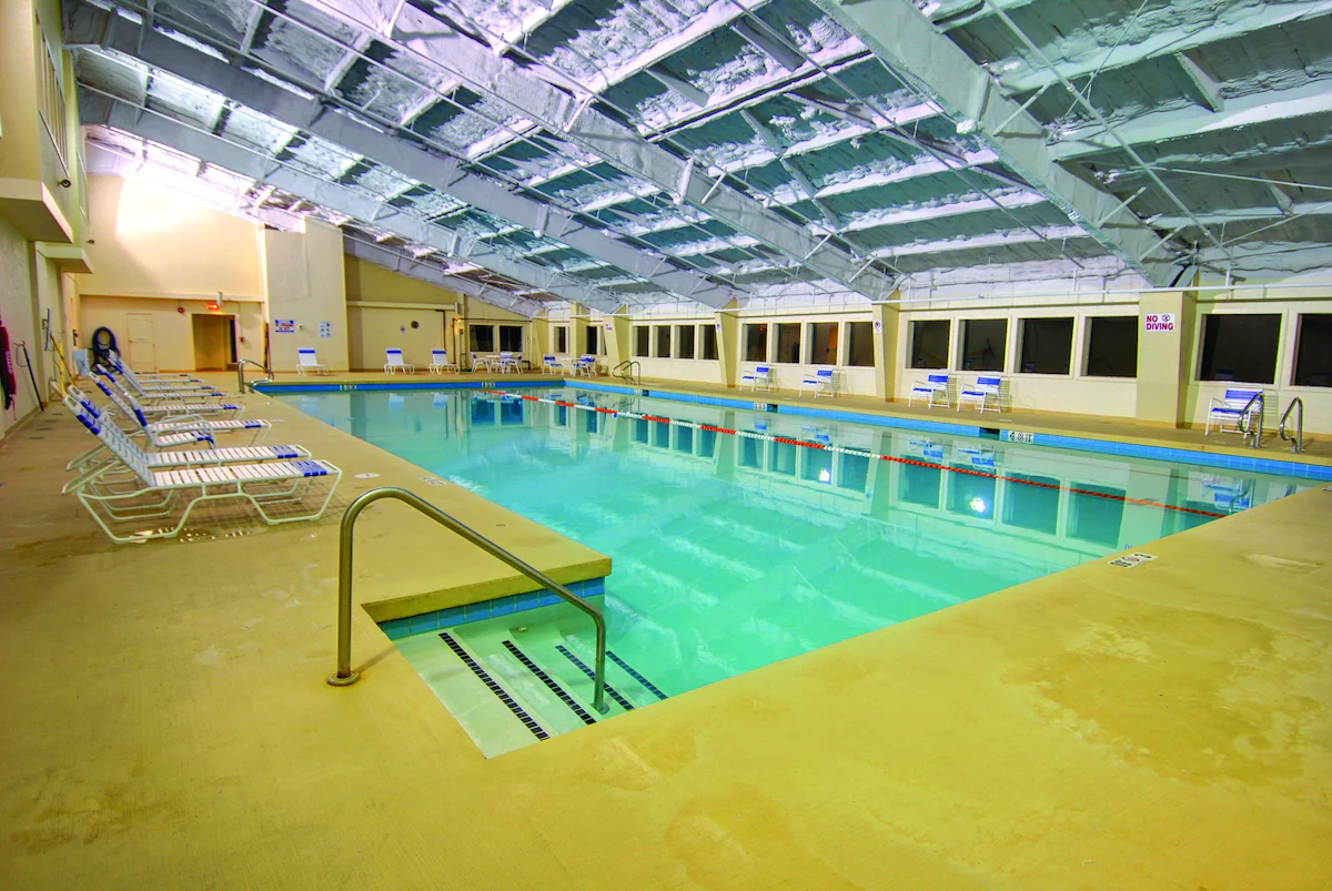 Holiday Inn Club Vacations at Ascutney - Indoor Pool