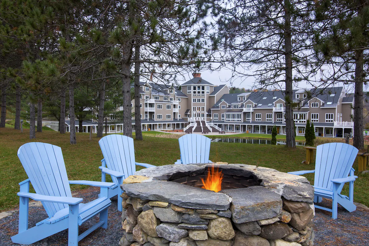 Holiday Inn Club Vacations at Ascutney - Summer Firepit