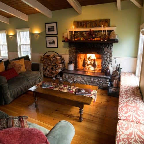 Red Clover Inn - Common Room with Fireplace