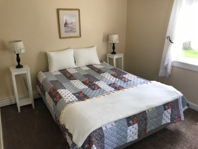 Shelburne Camping Area - Queen Bed with Quilt