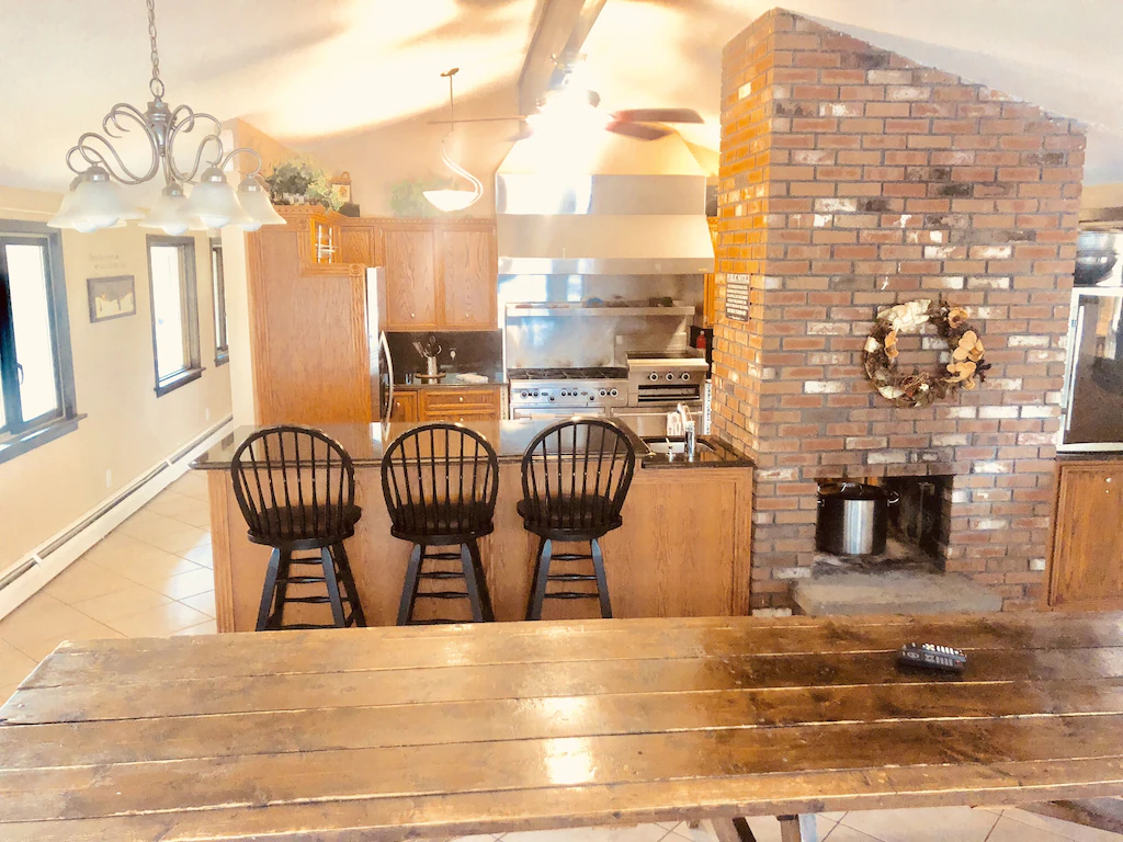 Absolutely Beautiful Vermont Getaway - 7 BR:4.5 BA - 5 Fireplaces Kitchen and Dining Room