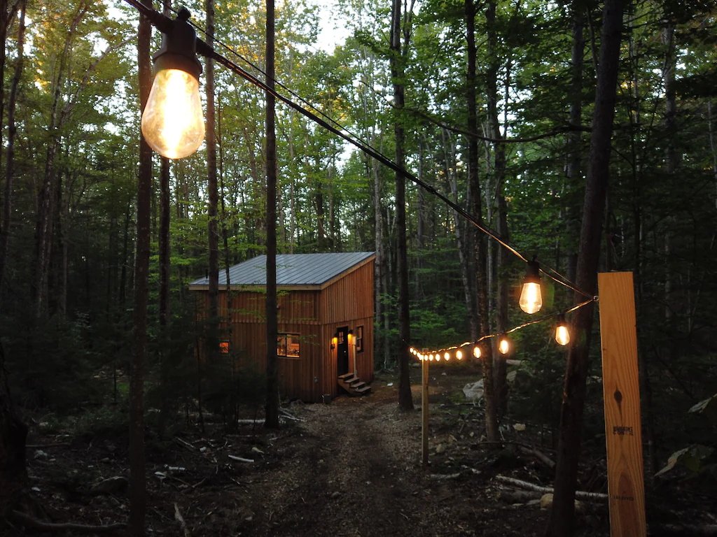 Brand New Luxury “Tiny” House, Immersed In Nature Exterior Edison Bulb Pathway