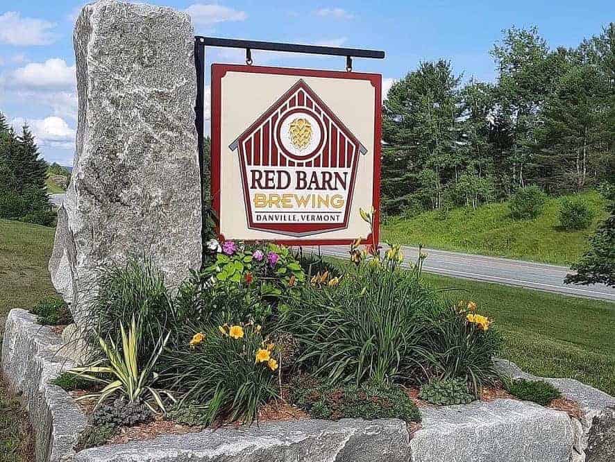 Red Barn Brewing - Entrance Sign