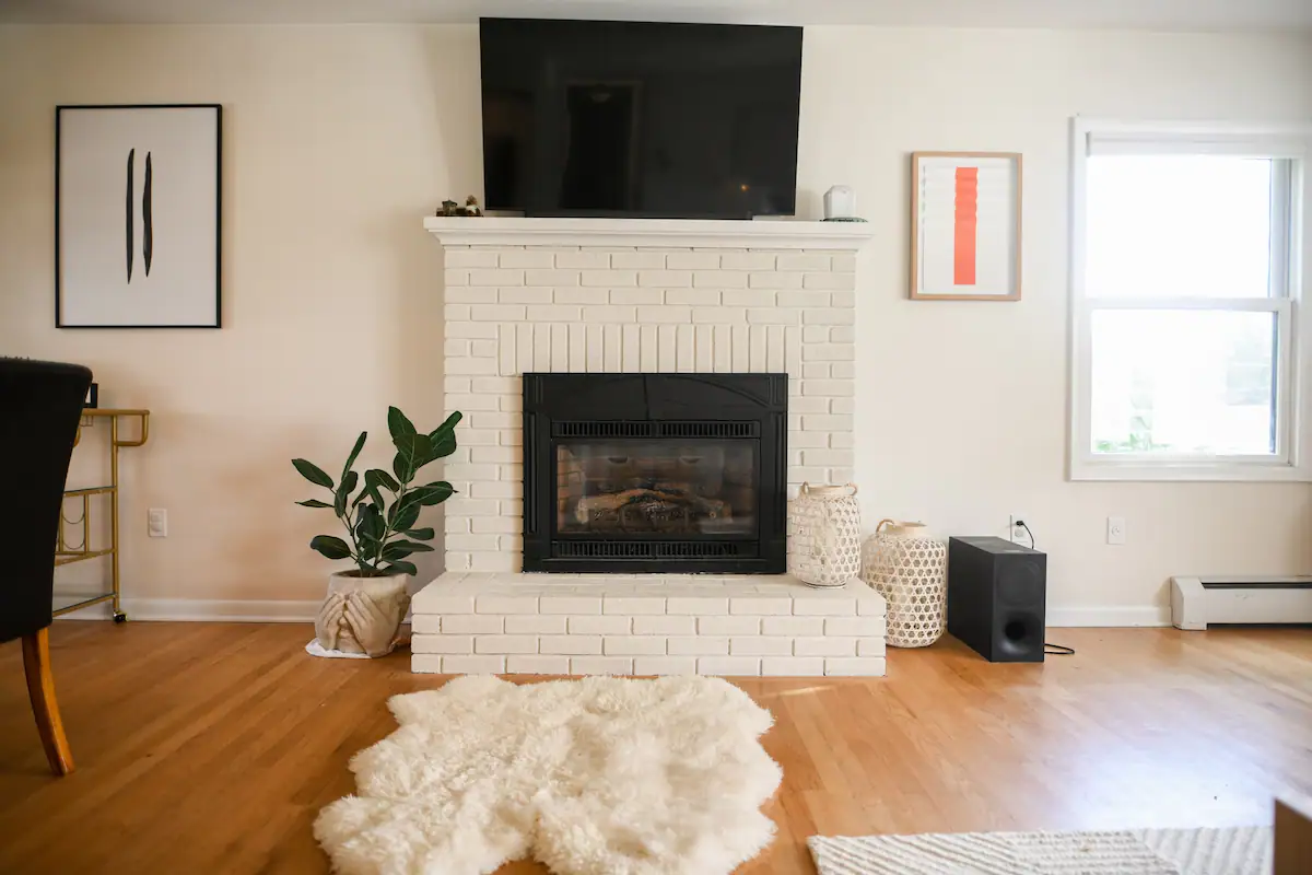 Burlington Beach House Living Room Fireplace