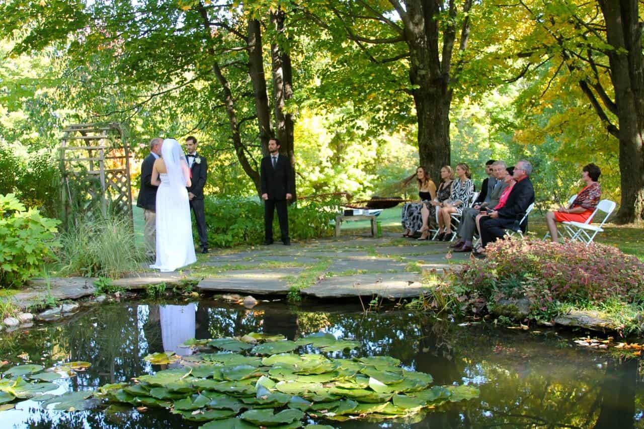 The Vermont Inn - Outdoor Summer Wedding with Tent